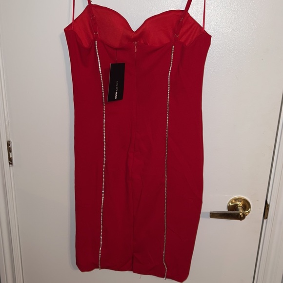STONE COLD DIVA MIDI DRESS RED FASHIONNOVA - Picture 5 of 6
